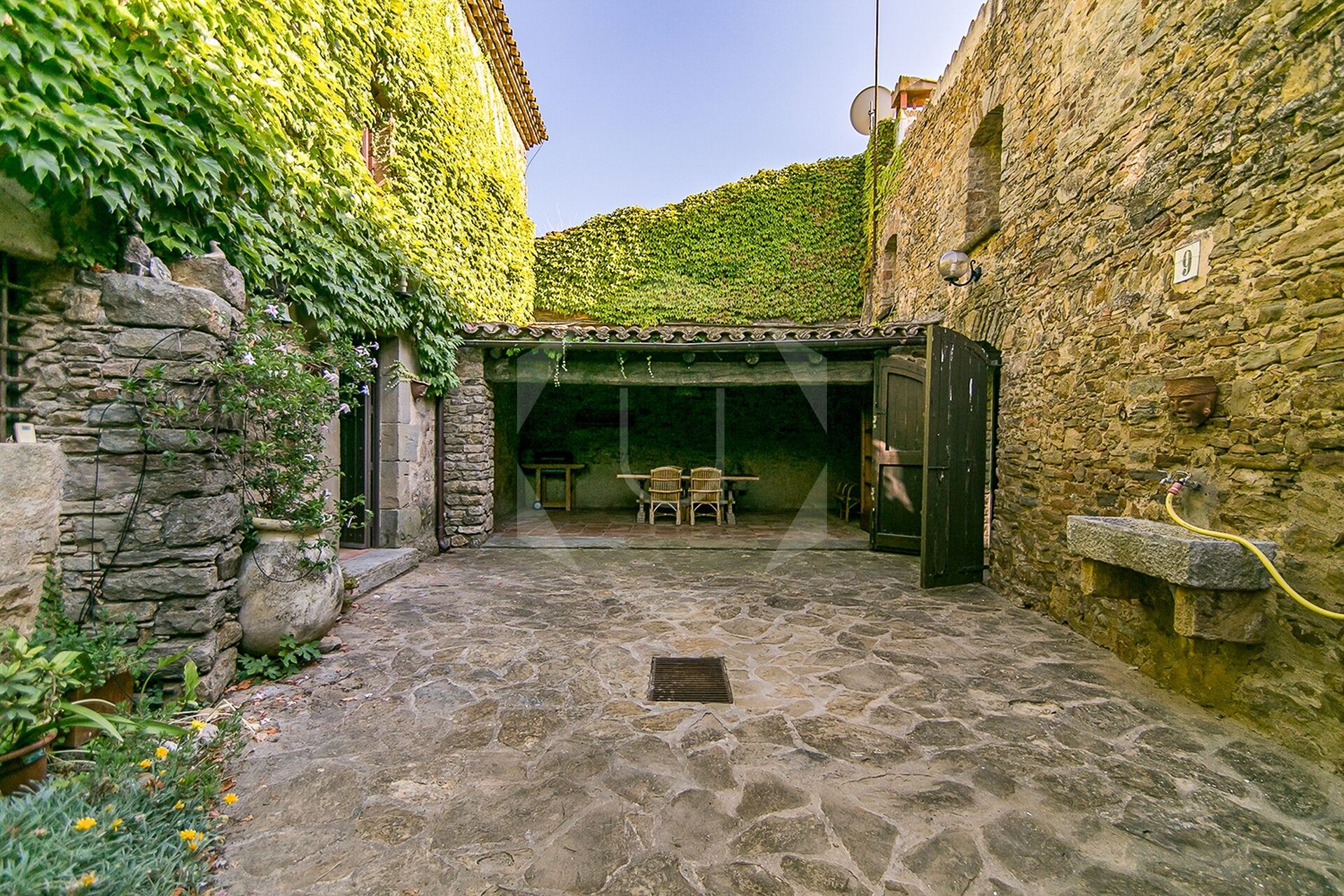 A REFUGE IN EMPORDA